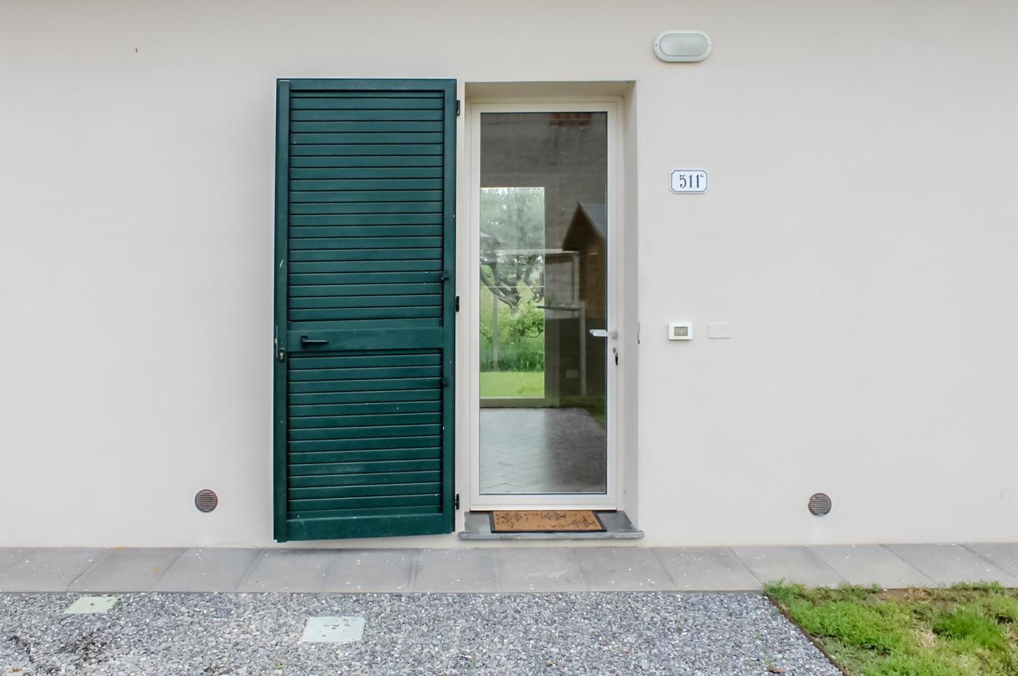 Modern Home With Private Parking Near The Station! Lucca Eksteriør billede